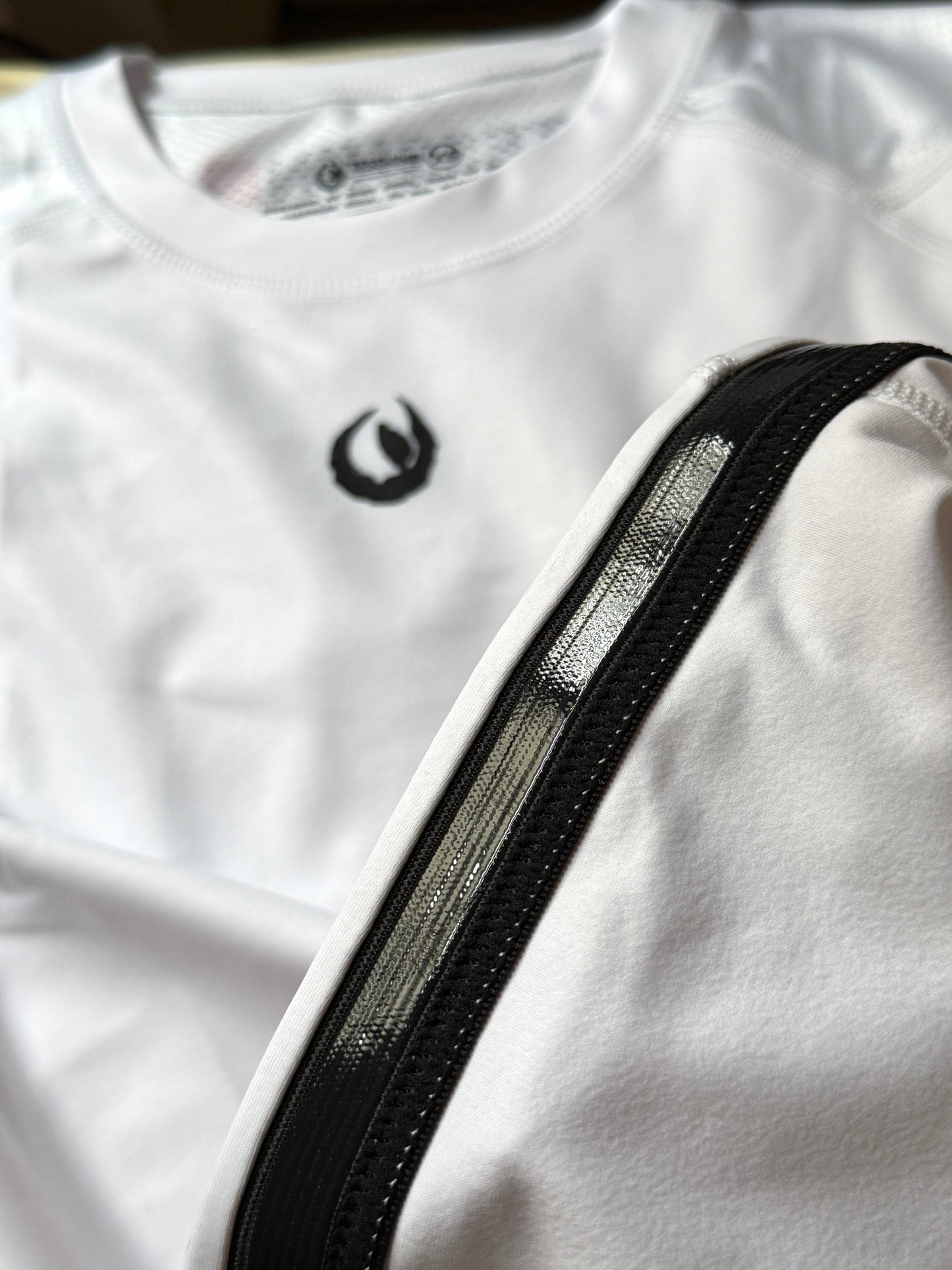 Flagship Rash Guard - Marble White
